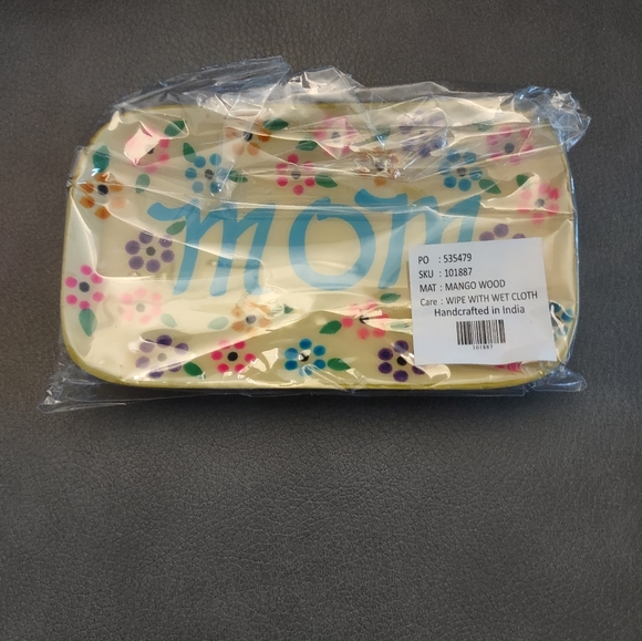 NWT Sundance Dearest Mom Dish - Picture 2 of 3